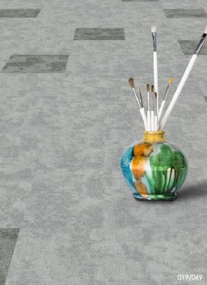 Ковровая плитка Innovflor Galaxy F 069 0.5*0.5 м 100% ПОЛИАМИД Solution dyed Зеленый