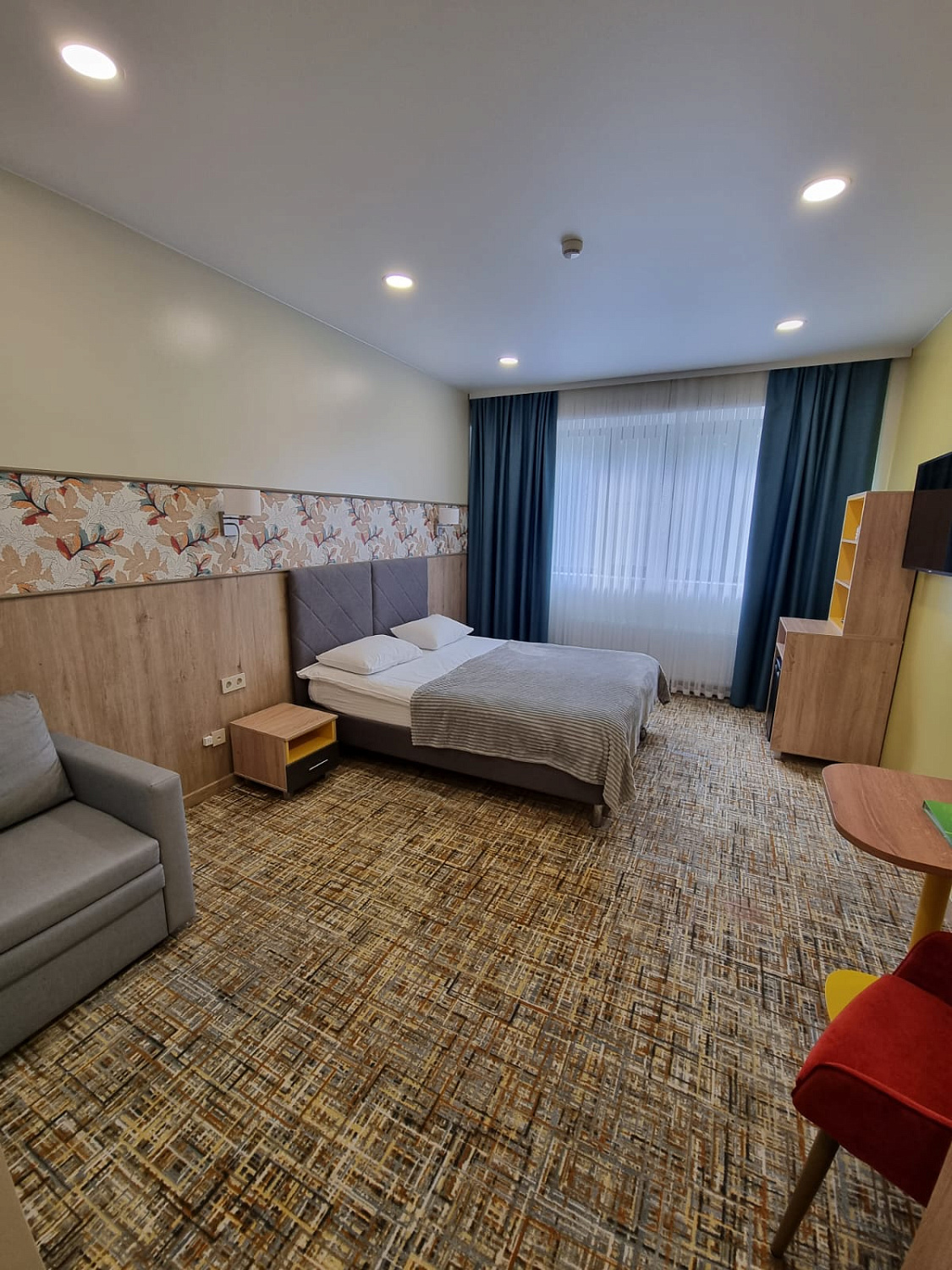  Нева Тафт Бренды в дистрибьюции opuscontract.ru